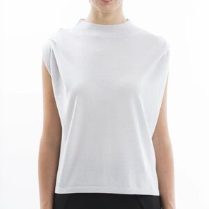 NEW: NFP Snap Shoulder Box Top